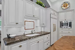 8944 Magnolia Chase Cir, Tampa, FL 33647 - Photo 16
