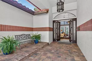 8944 Magnolia Chase Cir, Tampa, FL 33647 - Photo 2