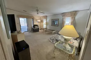 2607 Universal Dr, Ruskin, FL 33570 - Photo 8