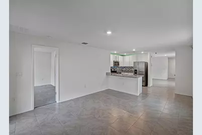 5586 Logan Cave Avenue, Wimauma, FL 33598 - Photo 16