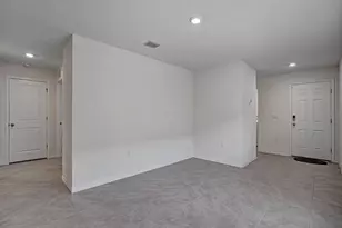 5586 Logan Cave Ave, Wimauma, FL 33598 - Photo 6