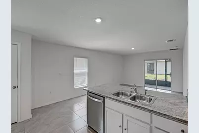 5586 Logan Cave Avenue, Wimauma, FL 33598 - Photo 12