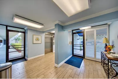 1324 Pasadena Avenue S #204, South Pasadena, FL 33707 - Photo 4