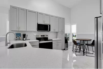 11113 Bloomington Drive, Tampa, FL 33635 - Photo 8