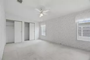 6826 Mt Orange Dr NE, Saint Petersburg, FL 33702 - Photo 24