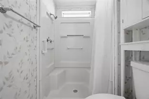 6826 Mt Orange Dr NE, Saint Petersburg, FL 33702 - Photo 26