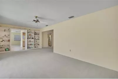 7103 Crown Oaks Drive, Spring Hill, FL 34606 - Photo 10