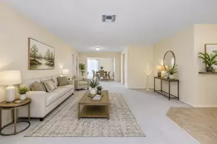 7103 Crown Oaks Dr, Spring Hill, FL 34606 - Photo 4