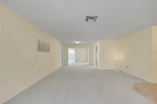 7103 Crown Oaks Dr, Spring Hill, FL 34606 - Photo 4