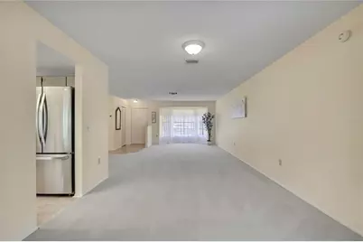 7103 Crown Oaks Drive, Spring Hill, FL 34606 - Photo 8