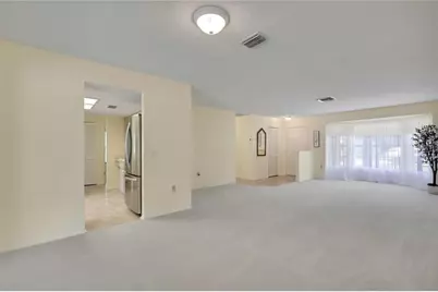 7103 Crown Oaks Drive, Spring Hill, FL 34606 - Photo 6