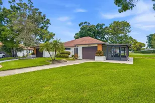 3277 Gorse Ct, Palm Harbor, FL 34684 - Photo 2