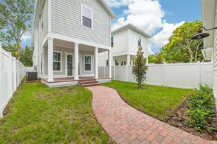 4027 Haines Rd N, Saint Petersburg, FL 33703 - Photo 32