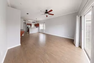 7853 Bristol Park Dr, Apollo Beach, FL 33572 - Photo 8