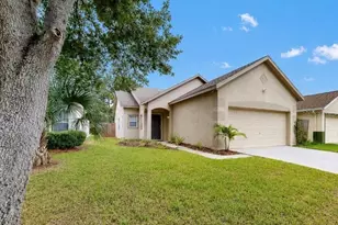 7853 Bristol Park Dr, Apollo Beach, FL 33572 - Photo 2