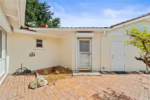 725 61st St N, Saint Petersburg, FL 33710 - Photo 44