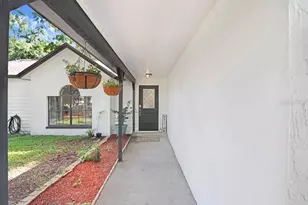 5128 Eagle Island Dr, Land O Lakes, FL 34639 - Photo 4