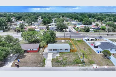 8204 Allamanda Avenue, Tampa, FL 33619 - Photo 4