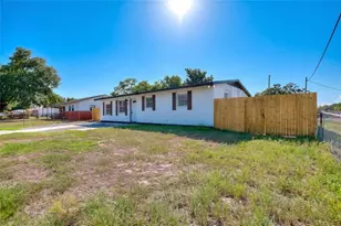 8204 Allamanda Ave, Tampa, FL 33619 - Photo 24