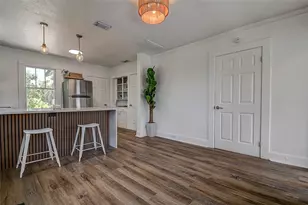 212 48th St N, Saint Petersburg, FL 33713 - Photo 12