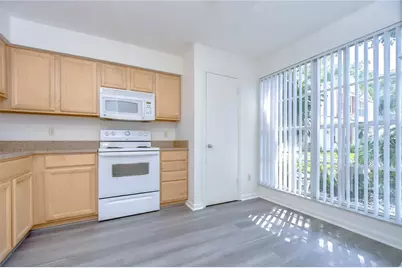 13937 Fletchers Mill Drive, Tampa, FL 33613 - Photo 6