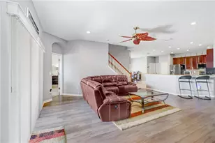 433 York Dale Dr, Ruskin, FL 33570 - Photo 14