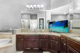 433 York Dale Dr, Ruskin, FL 33570 - Photo 18