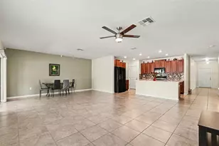 10022 Carloway Hills Dr, Wimauma, FL 33598 - Photo 2