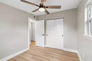 8828 91st Terrace, Seminole, FL 33777 - Photo 12