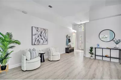 809 Addison Drive NE, Saint Petersburg, FL 33716 - Photo 4
