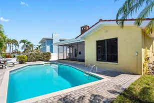 562 Johns Pass Ave, Madeira Beach, FL 33708 - Photo 26