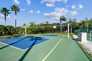 2017 Hampstead Cir, Sun City Center, FL 33573 - Photo 60