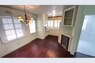4851 W Gandy Boulevard #B4L12, Tampa, FL 33611 - Photo 8