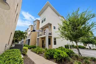 2522 12th Ter N, Saint Petersburg, FL 33713 - Photo 2