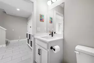 2522 12th Ter N, Saint Petersburg, FL 33713 - Photo 8