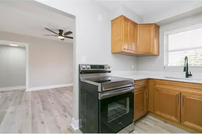 2600 52nd Avenue N #A, Saint Petersburg, FL 33714 - Photo 4
