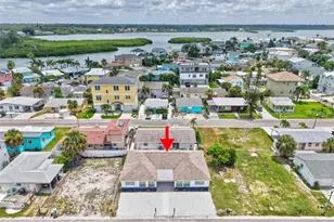 18015 1st St E, Redington Shores, FL 33708 - Photo 20