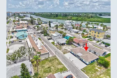 18015 1st Street E, Redington Shores, FL 33708 - Photo 22