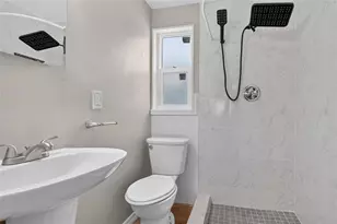 18015 1st St E, Redington Shores, FL 33708 - Photo 14
