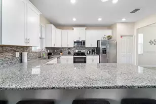 9045 Hazard St, Davenport, FL 33896 - Photo 12
