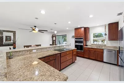 6765 3rd Avenue N, Saint Petersburg, FL 33710 - Photo 6