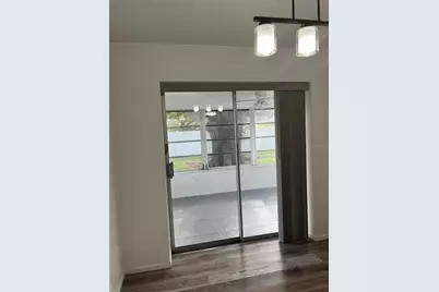 528 E Lake Drive, Largo, FL 33771 - Photo 4