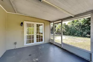122 Van Dyck Dr, Nokomis, FL 34275 - Photo 16