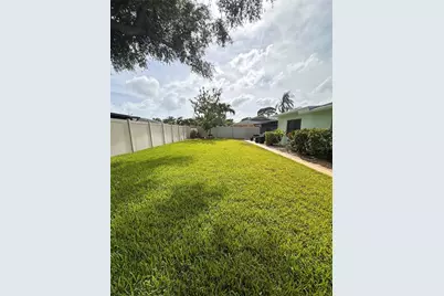 9470 Joel Drive, Seminole, FL 33777 - Photo 32