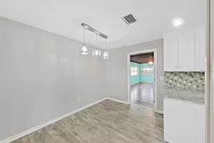 917 E Valencia St, Lakeland, FL 33805 - Photo 12