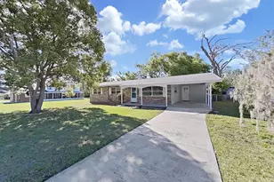 917 E Valencia St, Lakeland, FL 33805 - Photo 2