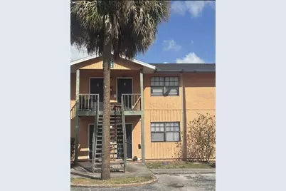 12406 Hibiscus Oak Place #202, Tampa, FL 33612 - Photo 1