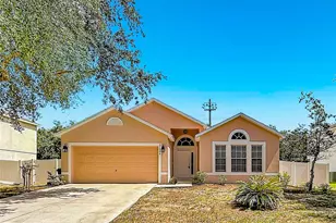 31806 Parkdale Dr, Leesburg, FL 34748 - Photo 1