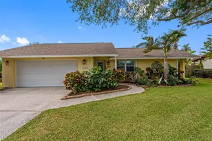 13440 Rustic Pines Blvd S, Seminole, FL 33776 - Photo 2