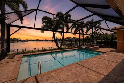 5216 Lake Overlook Avenue, Bradenton, FL 34208 - Photo 2